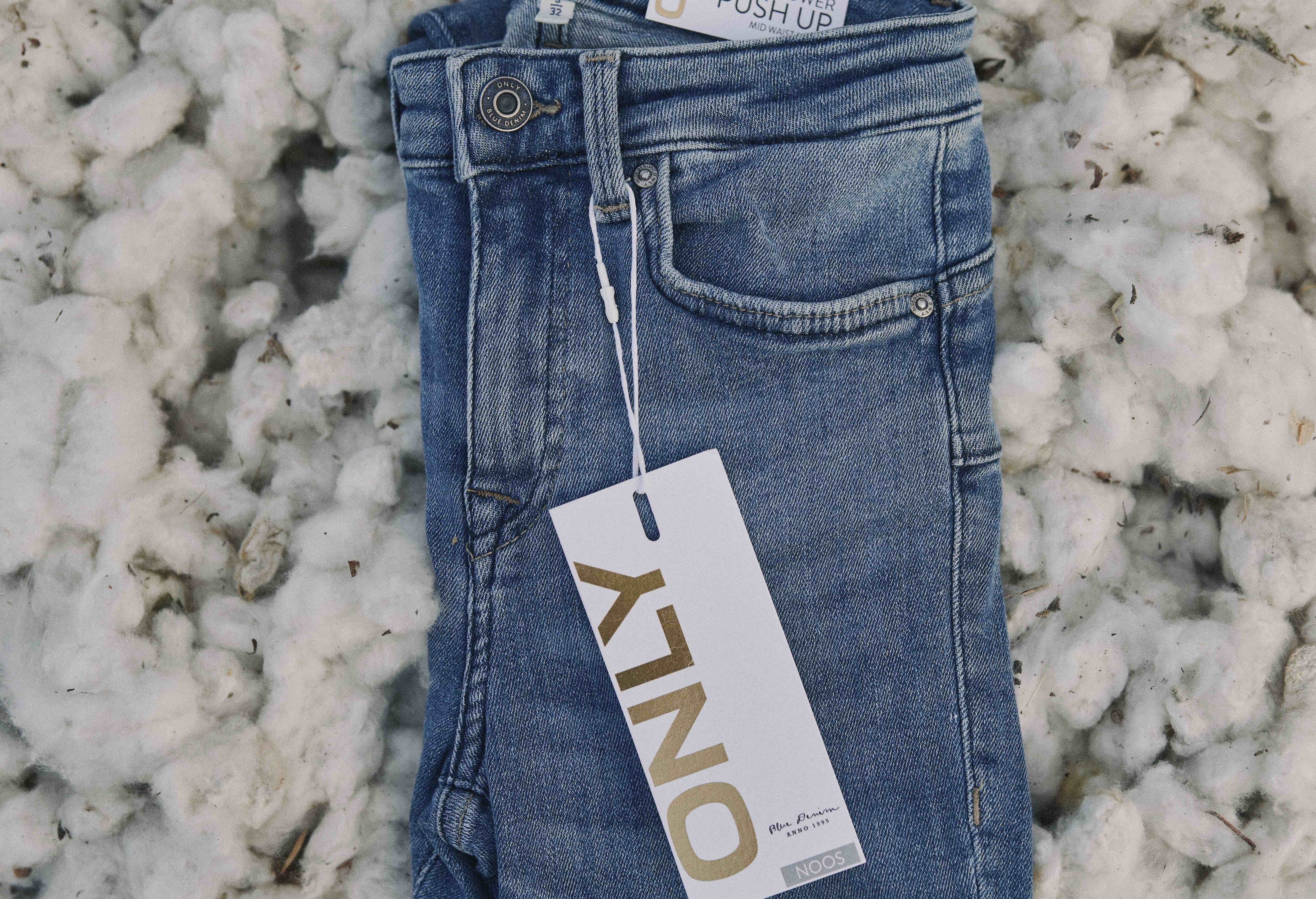 Bestseller milestone for CmiA cotton