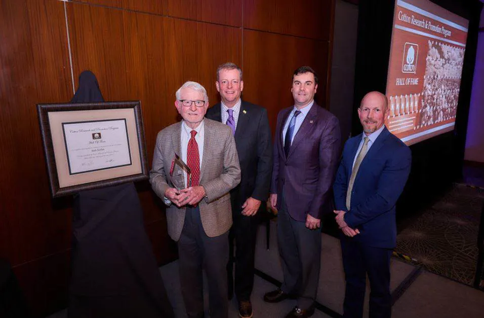 Cotton consultant lauded for ‘transformative contributions’
