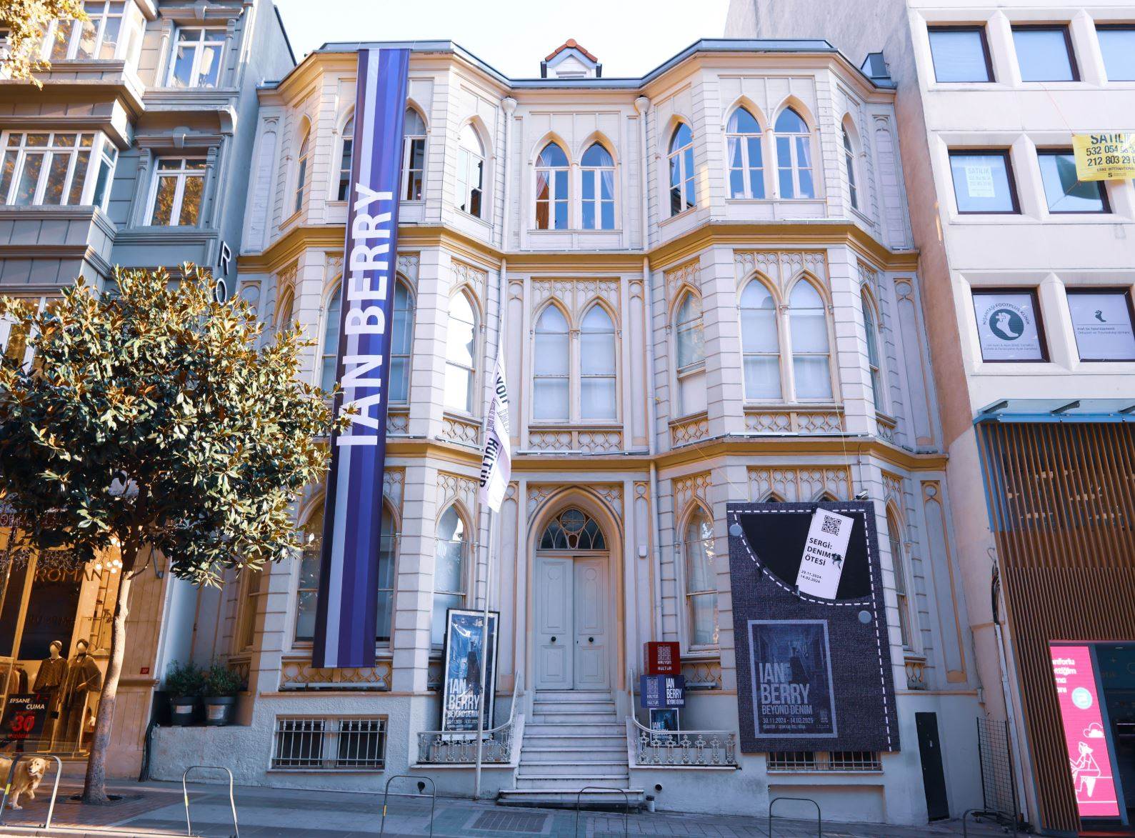 Excitement builds around Ian Berry’s first Turkish exhibition