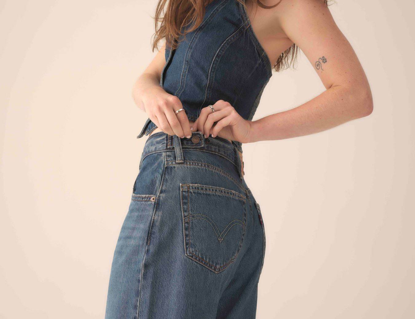 Levi’s Cinch Jeans go viral                                                                                                                                                                             