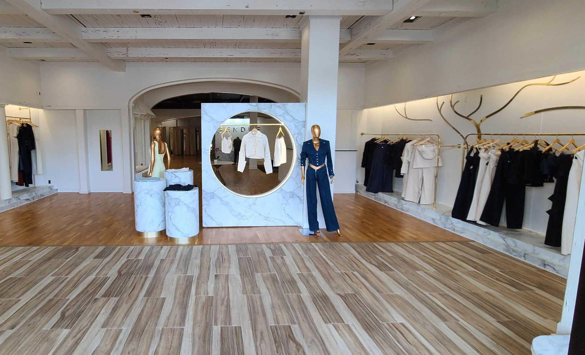 Jendue opens first retail location
