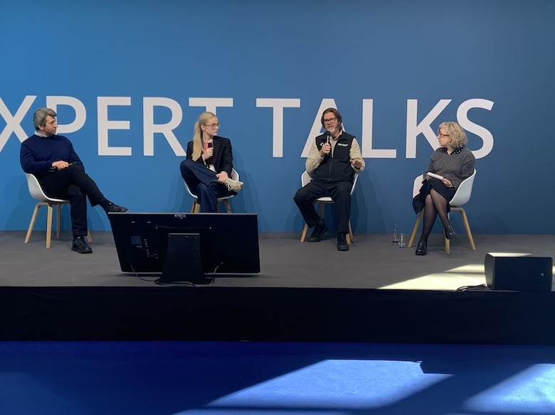 Sophie and Halit talk circularity at Performance Days